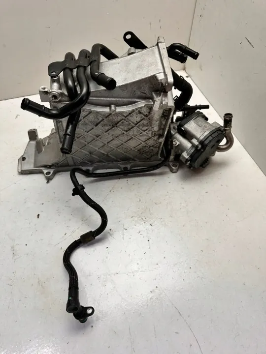 Insugningsgrenrör OEM 04L129766AH för VW Passat B8 image 4