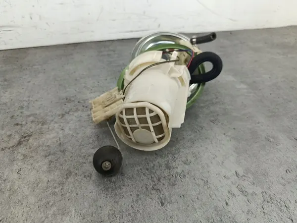 Bränslepump OEM POMPA PALIWA OPEL CORSA C 1.0 12V image 4