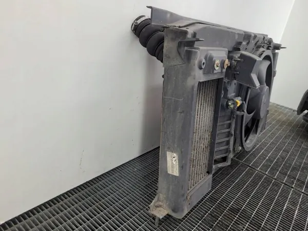 Intercooler-puhallin OEM AUST131948 Citroen C4 Picasso image 3