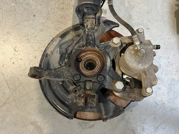 Snodo sospensione anteriore sinistro SsangYong Tivoli XLV 1.7 image 4