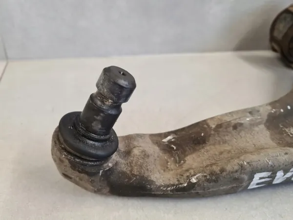 Etuoikea vipu OEM BJ32-3A052 Range Rover Evoque image 5