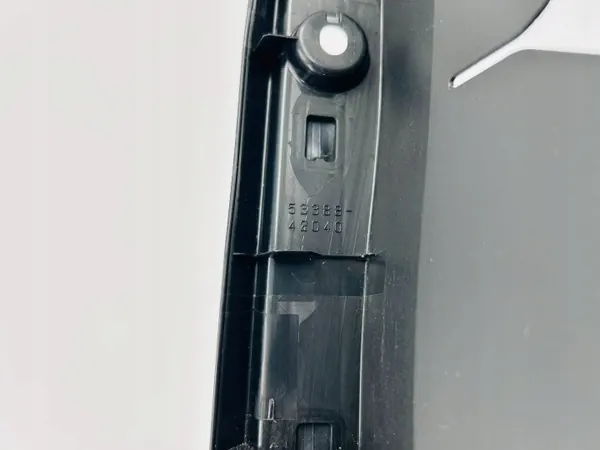 OEM OYT27081 Etu Oikea Lokasuoja RAV4 image 8