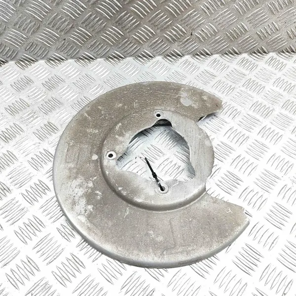 Tesla Model 3 Bakre höger bromssköld OEM 104466600C image 4