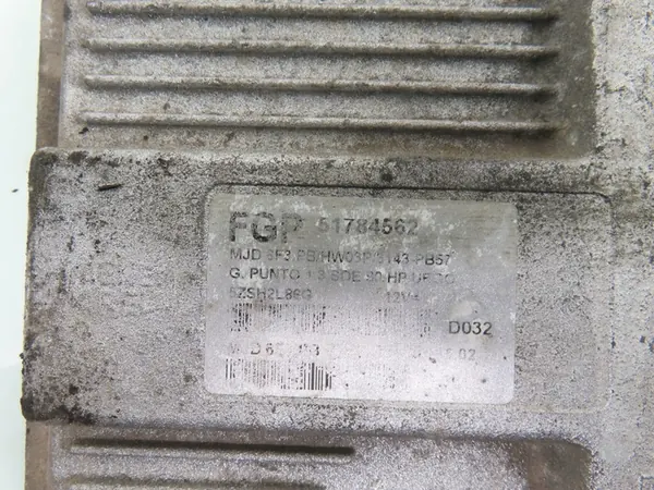Unité de contrôle moteur Fiat Grande Punto 51784562 image 6