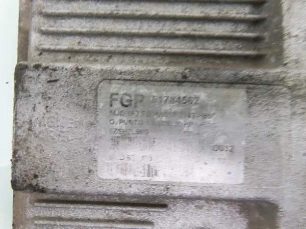 Unité de contrôle moteur Fiat Grande Punto 51784562 image 7