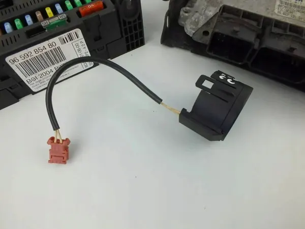 Moottorin ohjain PEUGEOT 307 9662213180 2002 image 6