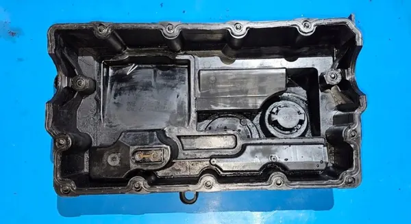 Volkswagen OE 03G103475D Kleppendeksel - Gebruikt image 7