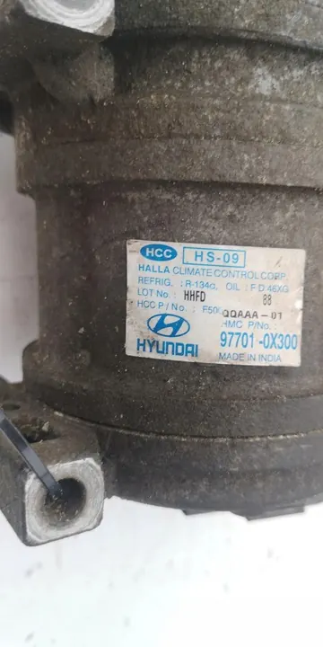HYUNDAI I10 07-13 Compresseur de Climatisation 97701-0X300 image 2