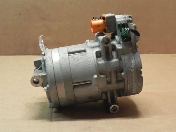 COMPRESSEUR A/C HYUNDAI IONIQ IV 4 LIFT 1.6 HYBRID 97701G2000 image 3