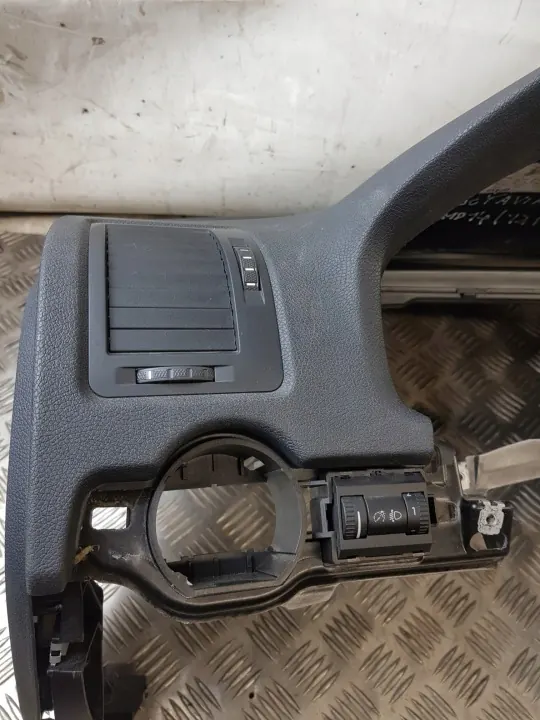 Painel de Instrumentos OEM 1Z1857007 para Skoda Octavia II Lift Kombi image 4