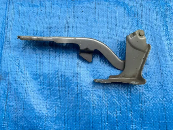 OEM 9677784900 Bisagra de Capó Derecho Peugeot 308 T9 image 2