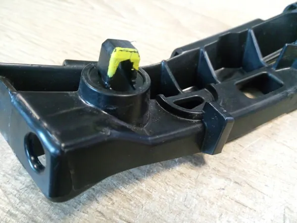 Toyota OE 52536-0H040 Suporte de Para-choque Frontal Esquerdo image 6