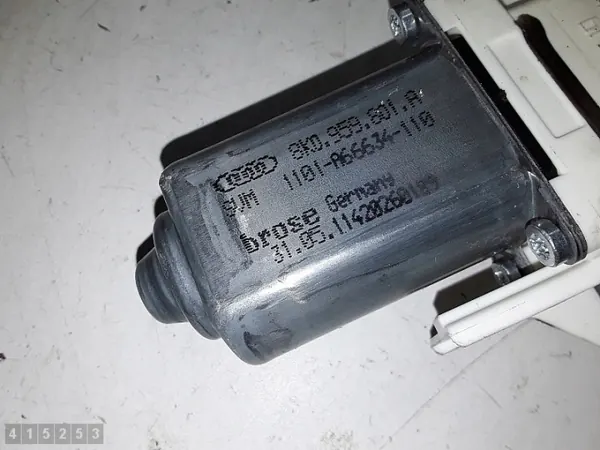 Audi A5 ikkunan säädin OEM 8K0959801A image 9