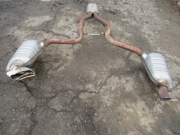 Système d'échappement Mercedes-Benz CLS C218 A2184900501 image 4