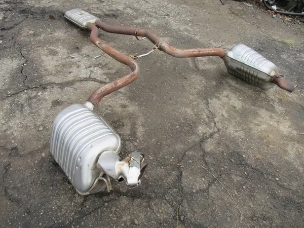 Système d'échappement Mercedes-Benz CLS C218 A2184900501 image 5