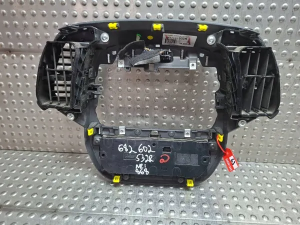 Cadre de bouche d'aération OEM S26301868 Renault Captur 2013- image 3