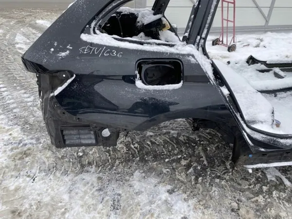 Aleta trasera derecha BMW 3 2019 OEM 291059 image 2