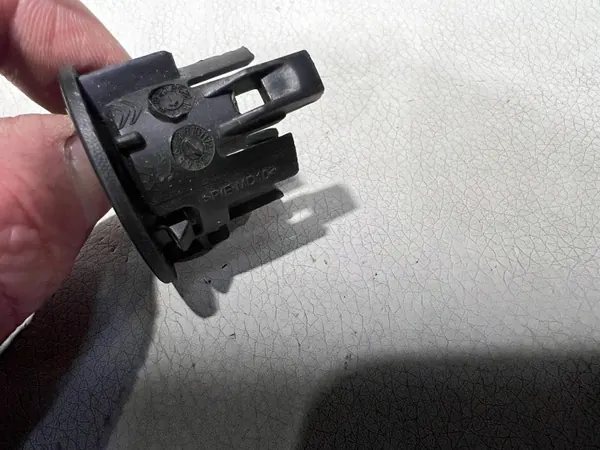 PDC-sensor fäste OEM 9821778377 Citroen DS7 image 4