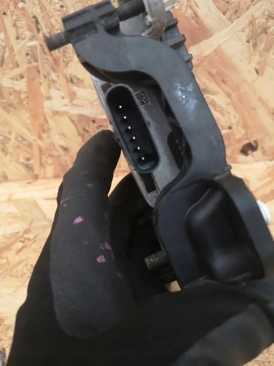 OEM 9855778480 tutkamäntä Peugeot 2008 II:lle image 3
