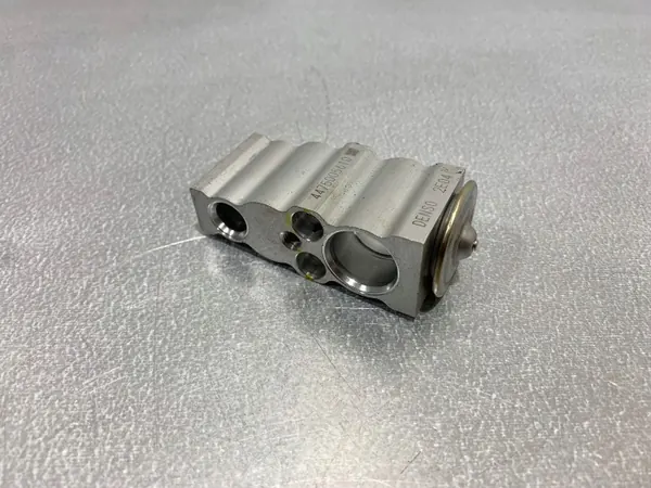 Honda OE AC-expansionsventil OEM FBZ19317 image 2