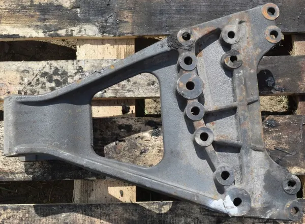 Mercedes Stabilisatorstangbeugel - Gebruikt OE-Onderdeel image 2