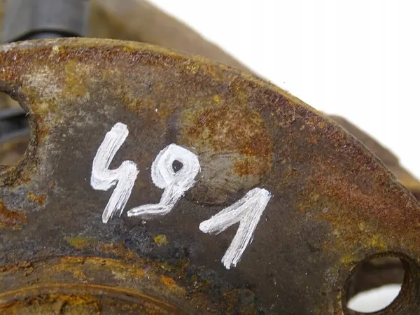 Mozzo di sterzo anteriore sinistro Skoda Octavia III VW Golf VII image 7