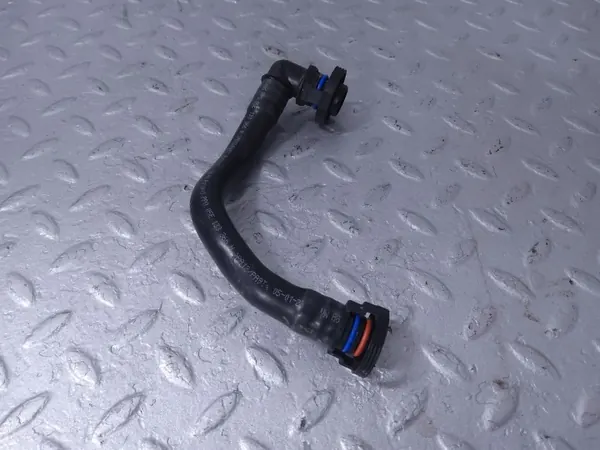 Luftningsslang OEM 05E133366N för VW Passat B8 image 3