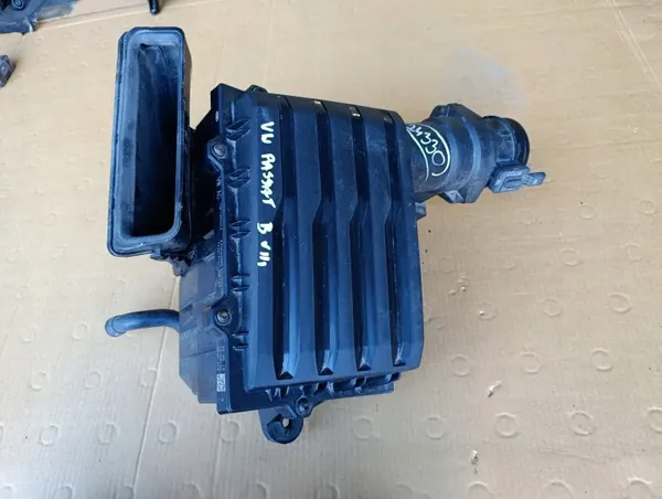 Ilmansuodinkotelo VW Passat B8 OEM 5Q0129620D image 2