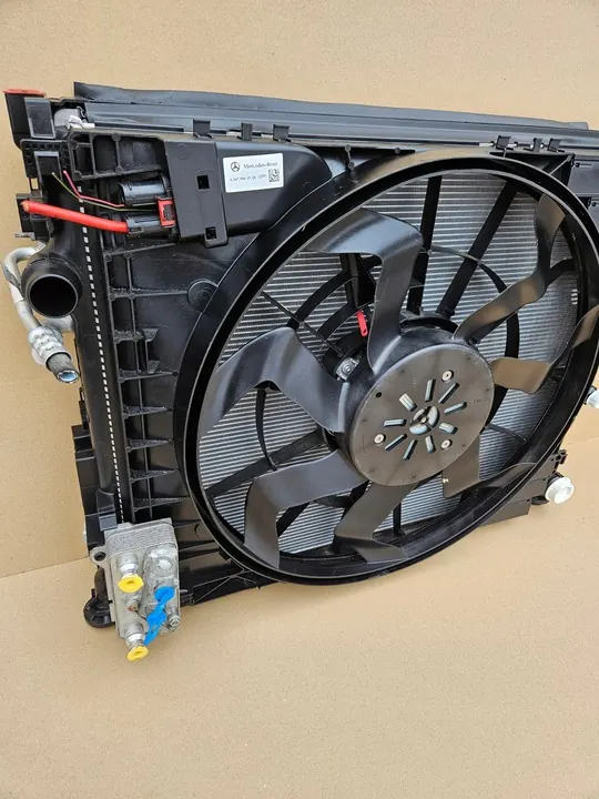 Juego de radiadores Mercedes G-Class W463 G500 G550 G63 AMG image 2