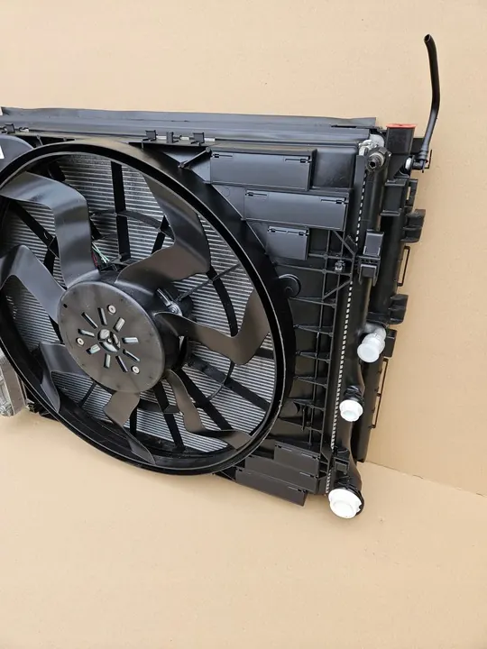 Juego de radiadores Mercedes G-Class W463 G500 G550 G63 AMG image 3