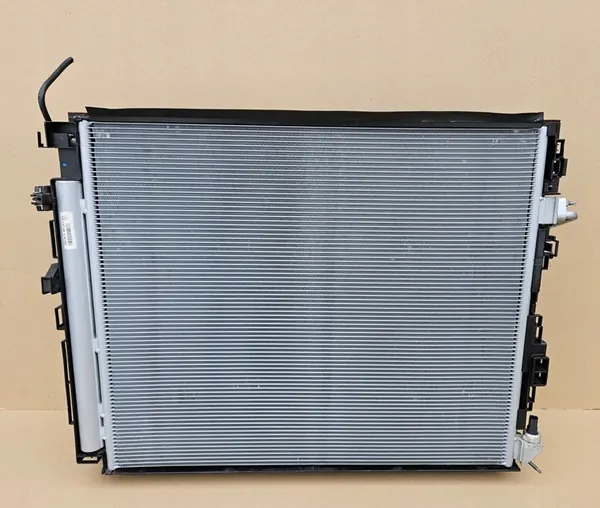 Juego de radiadores Mercedes G-Class W463 G500 G550 G63 AMG image 6