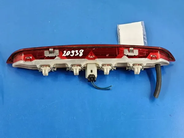 CITROEN C3 II LIFT Feu de Frein image 3