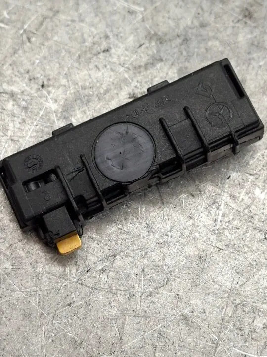 Regensensor OEM A2048210851 für Mercedes-Benz E W212 image 3