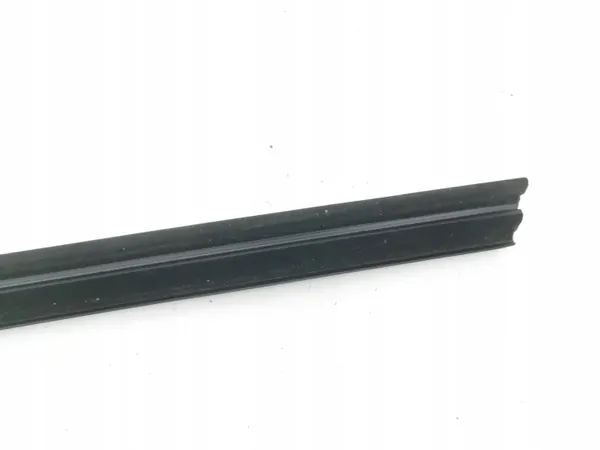 Joint de vitre avant Tesla AMD145379 - Occasion image 5