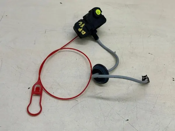 Tapa de llenado combustible OEM 7P5852153 Porsche Cayenne image 2
