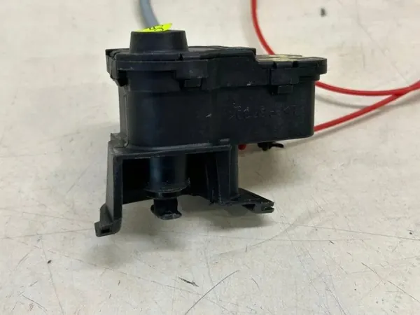 Tapa de llenado combustible OEM 7P5852153 Porsche Cayenne image 5