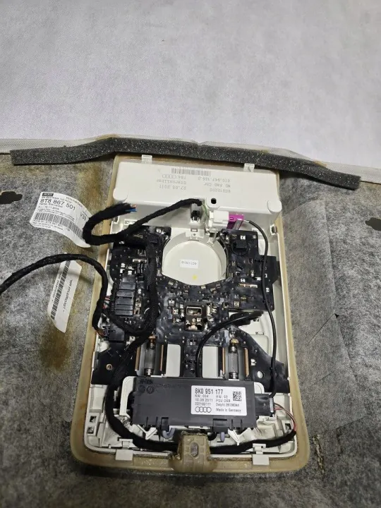 Audi A5 8T Luz Techo OEM 8T8867501 8K0951177 image 8