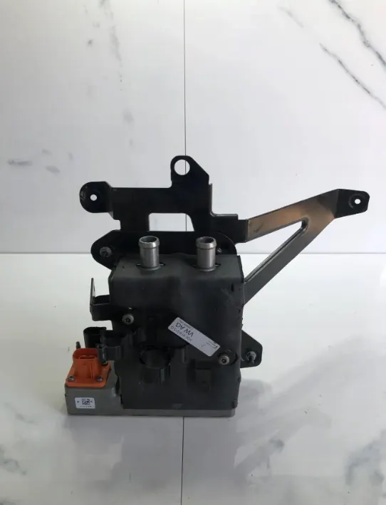 Webasto lämmönvaihdin OEM 5QE819013Q VW Golf 7 image 2