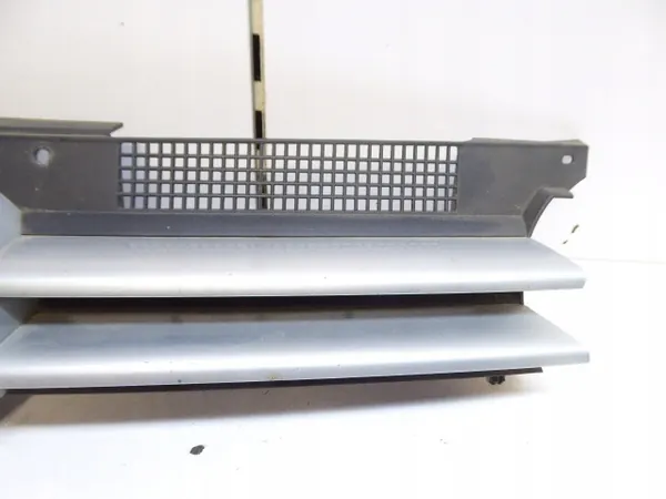 GOLF IV 97-06 Grille Air Intake LA7W OEM image 2