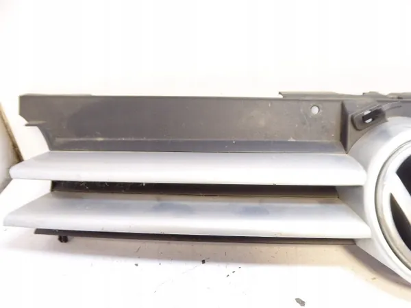 GOLF IV 97-06 Grille Air Intake LA7W OEM image 4