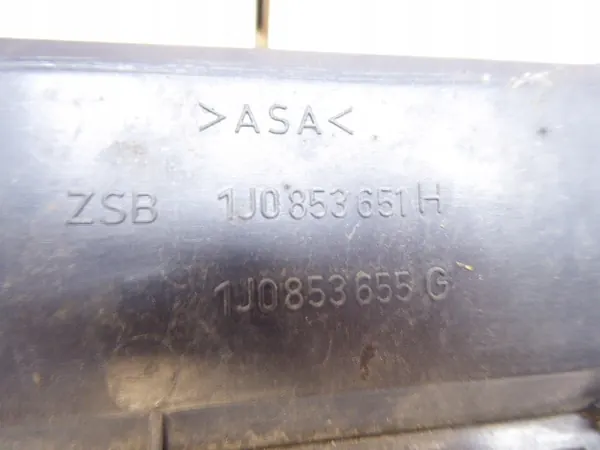 GOLF IV 97-06 Grille Air Intake LA7W OEM image 9