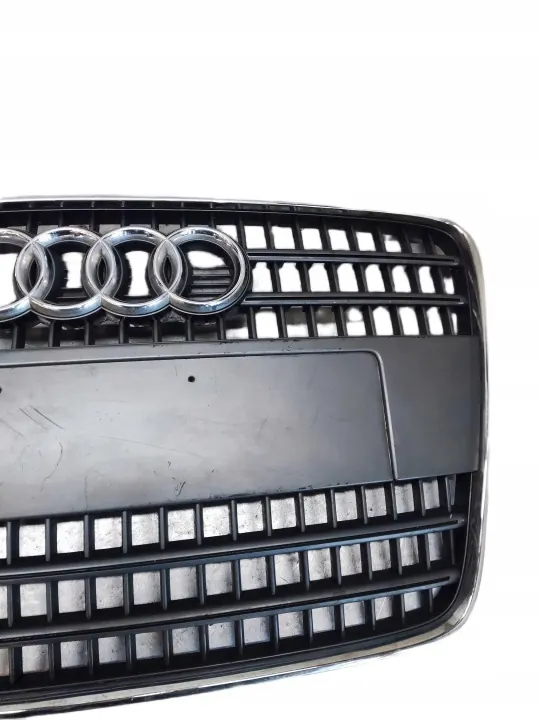 Audi Q7 Framstötskåpsgallret OEM 4L0853651 image 3