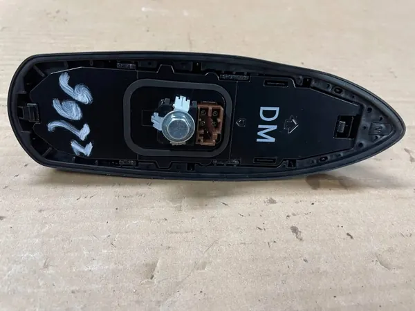 Toyota Yaris Cross GPS-antenne OEM MTR6886 image 3