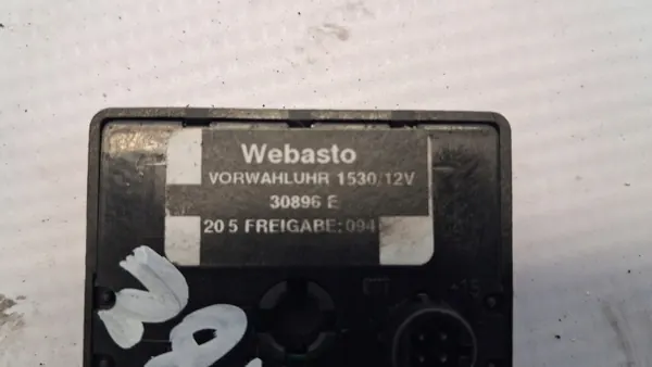 VW Passat B5 Lift Webasto ohjauspaneeli 30896E image 3