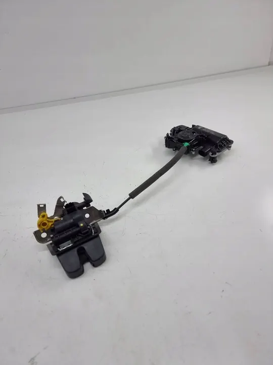 Volkswagen PASSAT B8 2016 Elektrisk baklucka aktuator OEM 3G0827887A image 3