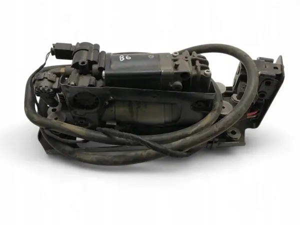 BMW 5 (F10) Jousituskompressori 6794465 image 3