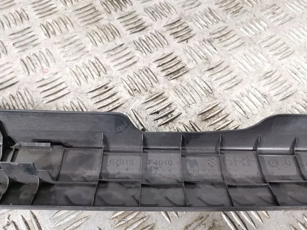 OEM FBZ11337 Etuoven kynnyssuoja - Käytetty image 3
