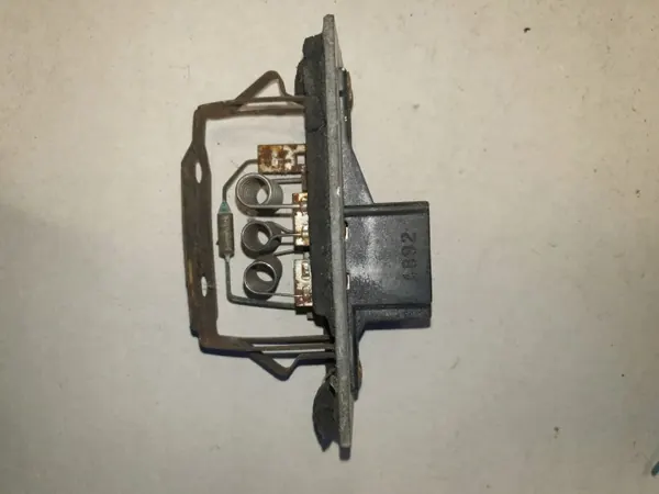 Ford Lämmitysvastus OEM 93BW-18B647-AB Mondeo Mk1 image 2