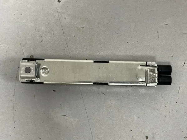 Amplificateur d'antenne OEM 971035225D pour Audi E-Tron GT image 3