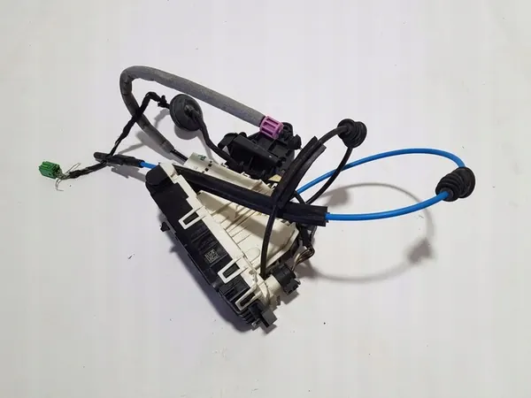 Vänster Bakdörrslås Mercedes W204 W212 A2047302135 image 3